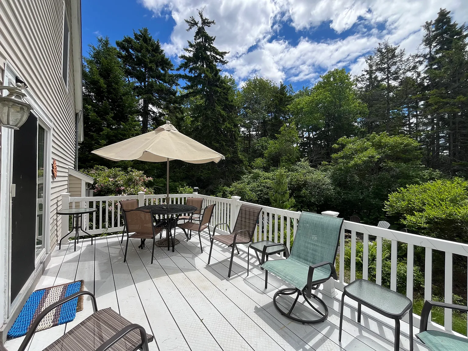 4 bed, 1980 sqft, $2,600 — Photo 3