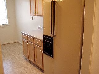 3rd image of 156 Westwind Ln APT 203