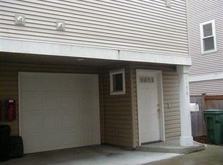 1152 N 90th St, Seattle, WA 98103