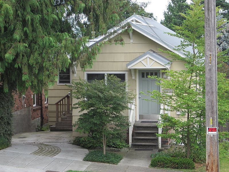 7317 17th Ave street view