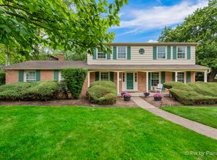 570 E Carpenter Dr, Palatine, IL 60074