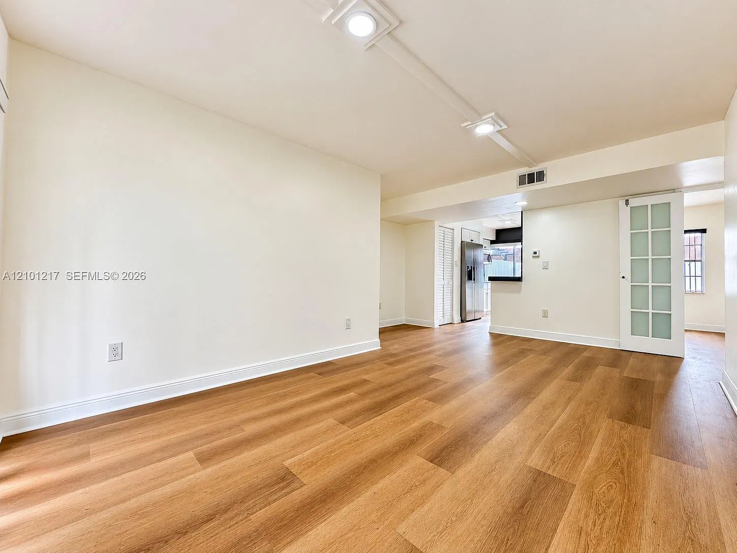 The Coral Crest Condo — Photo 2