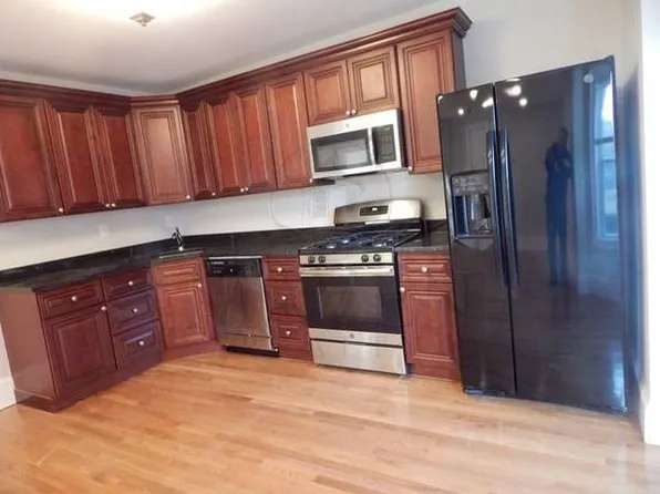 11 Park Ave #2F, Somerville, MA 02144