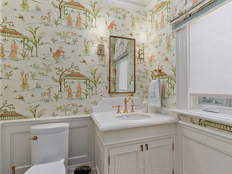 108 Sandringham Dr — Photo 17