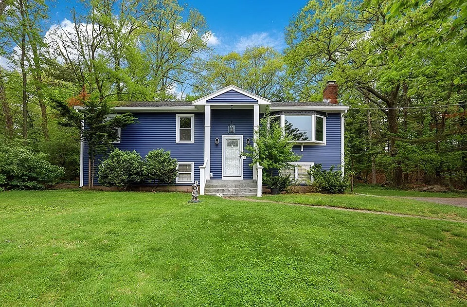 72 Westfield Dr