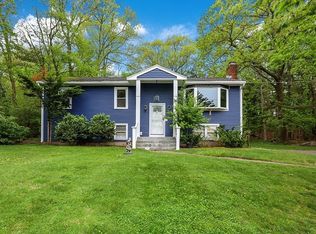 72 Westfield Dr, North Attleboro, MA 02760