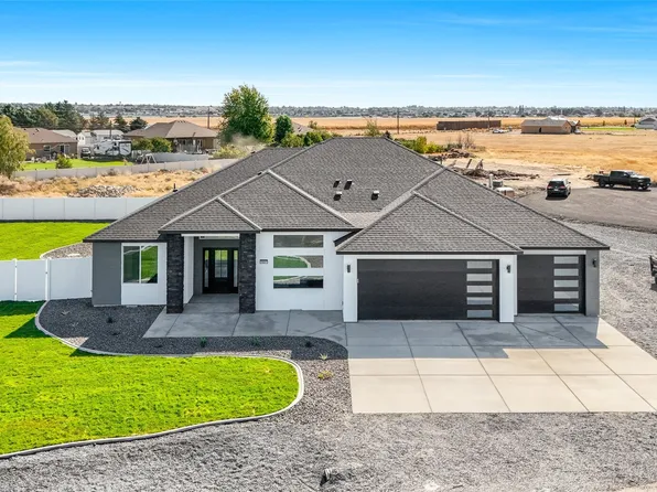 7897 Blackbird Loop NE, Moses Lake, WA 98837