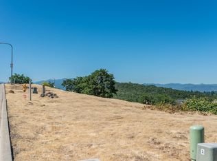 581 La Strada Cir, Medford, OR