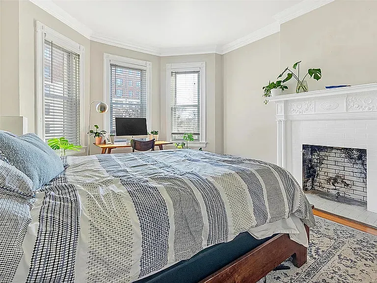 411 N Newstead Ave #2S — Photo 5