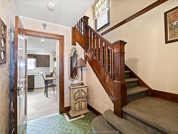 5th image of 2333 Chilver Rd