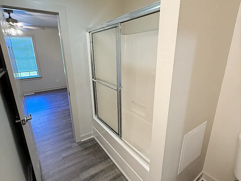 509 W Briarbrook Ln — Photo 13