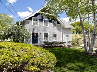 10 Bank St, Groton, CT 06355