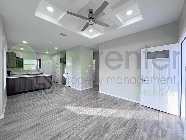 4104 Walnut Ave #4 — Photo 12