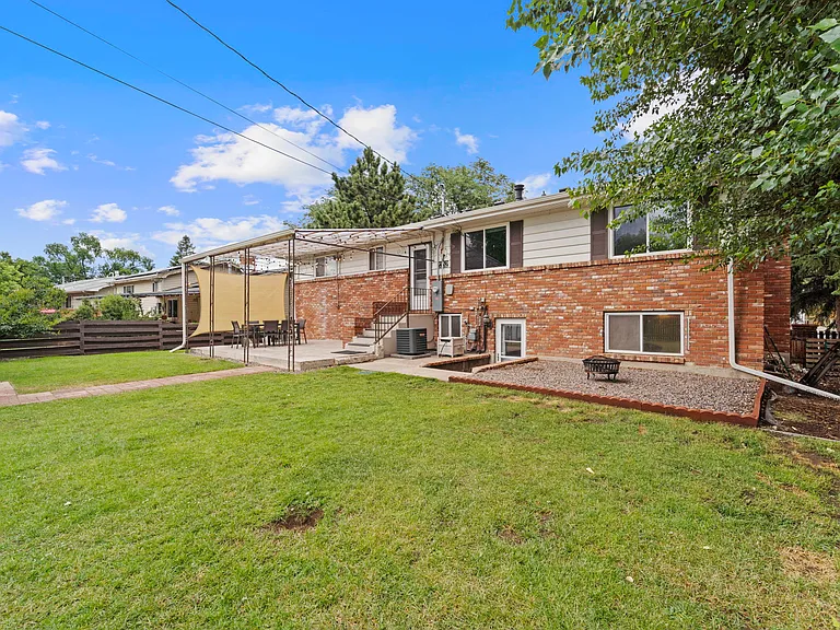 2352 N Circle Dr #B — Photo 17