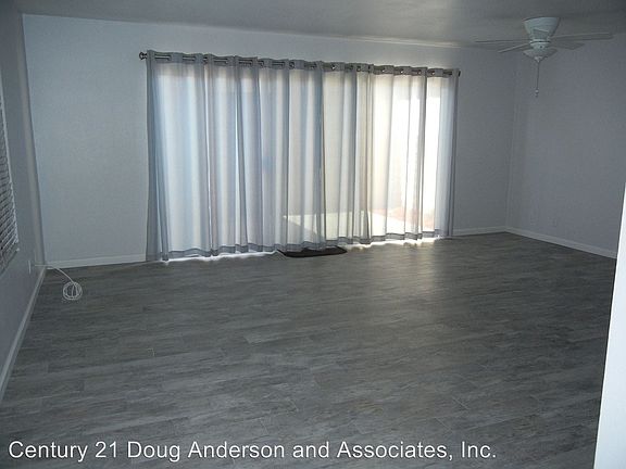 3rd image of 42913 15th St W Unit 1