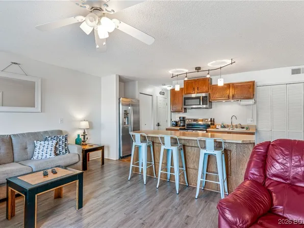 45 Southwood Shores Pl #2B, Lake Ozark, MO 65049