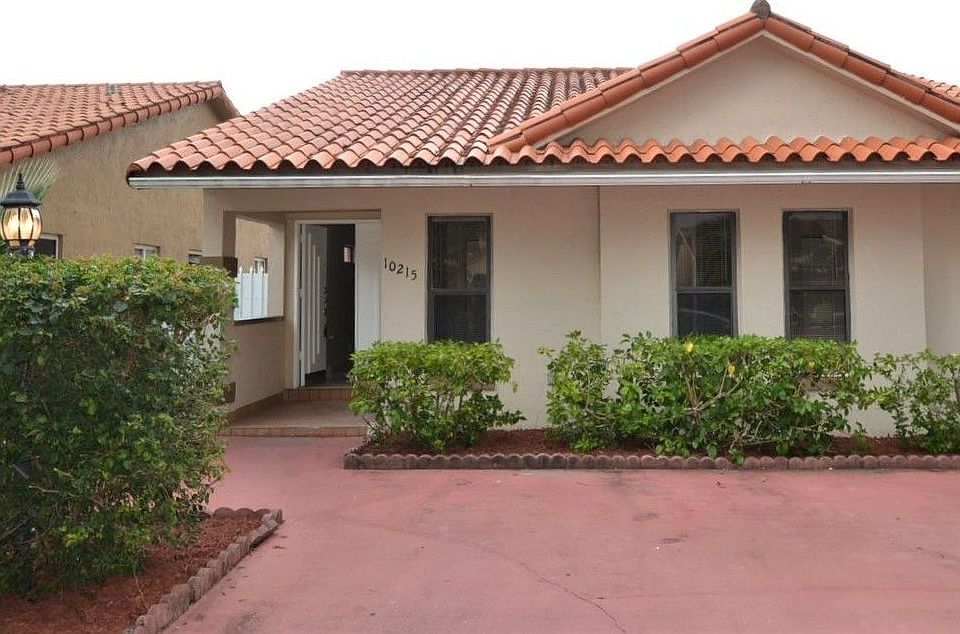 1st image of 10215 NW 126th St