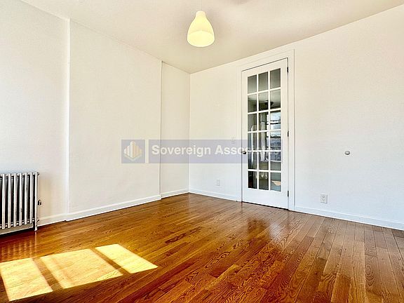 4th image of 101 W 105th St APT 5S