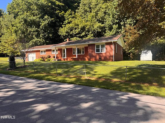 2nd image of 248 Burbank Rd