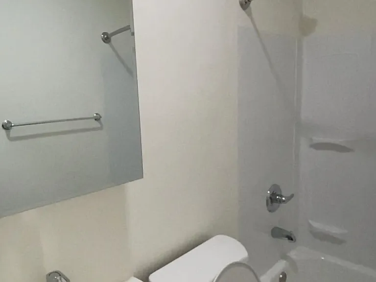 4242 Clarence Ave #2F — Photo 17