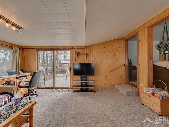 4th image of 3062 W Lakeside Dr