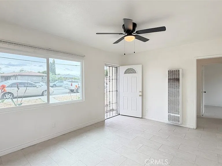 3820 W Valencia Dr — Photo 6