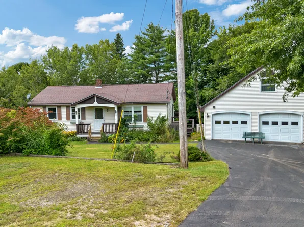 75 Highland Heights Road, Winthrop, ME 04364