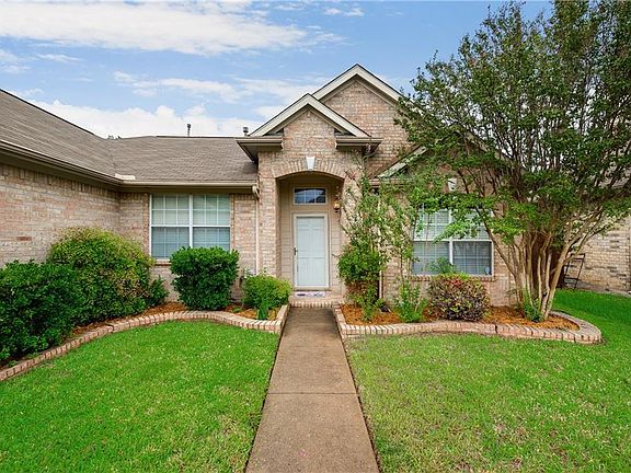 4th image of 4518 Julian Dr