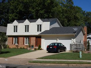 8916 Arley Dr, Springfield, VA 22153