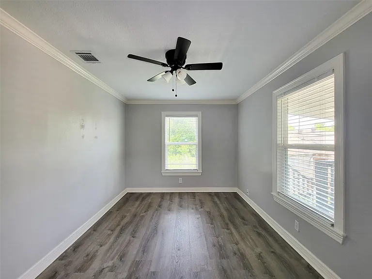 2513 Kowis St #B — Photo 11