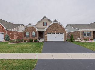 2031 Royalglen Dr, New Lenox, IL 60451