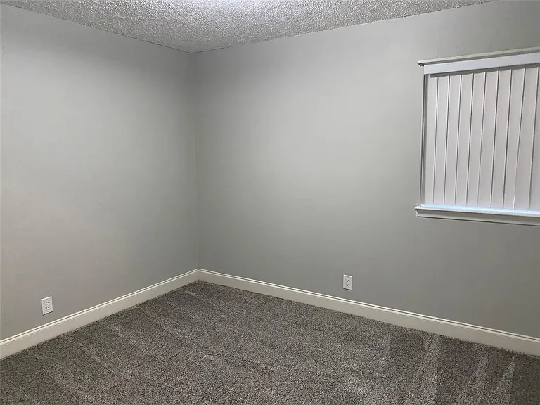 204 E Pleasantview Dr — Photo 8