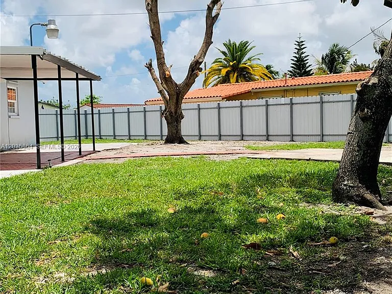 17010 NW 53rd Ave — Photo 27