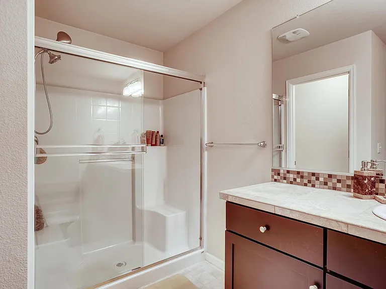 Primary shower