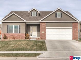 14904 Ogden St, Omaha, NE 68116