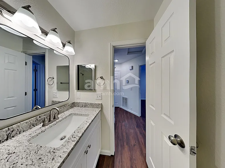 8444 Sunbow Ct — Photo 15