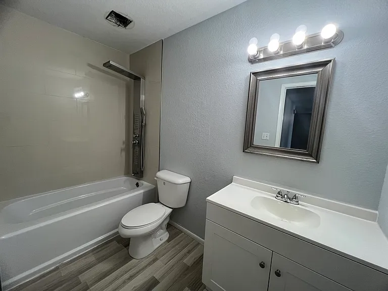 4745 W Northern Ave — Photo 6