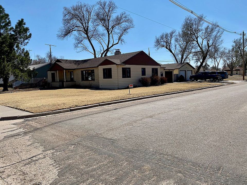 Large corner lot