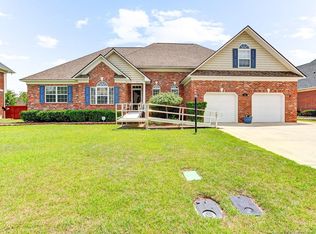 417 Saint Thomas Rd, Fayetteville, NC 28311