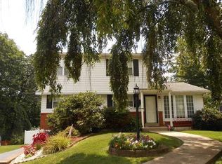 418 Alpine Village Dr, Monroeville, PA