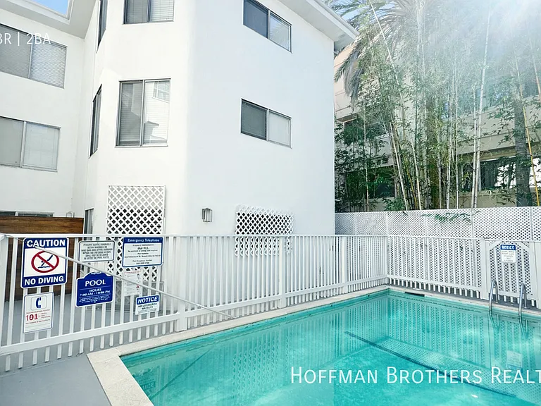415 N Oakhurst Dr #108 — Photo 10