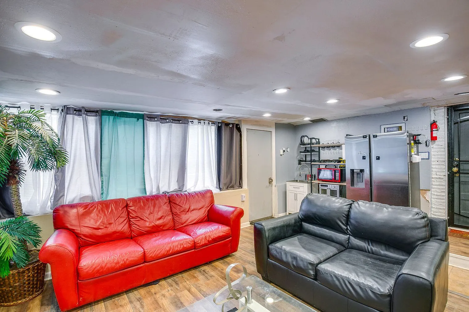 Studio, 1.0 bath, 990 sqft, $2,645 — Photo 3