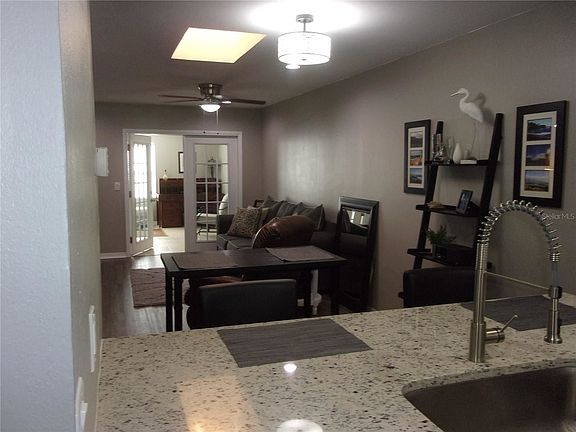 5th image of 146 Brigton Ct