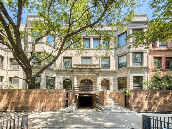 3717 N Pine Grove Ave #3S, Chicago, IL 60613
