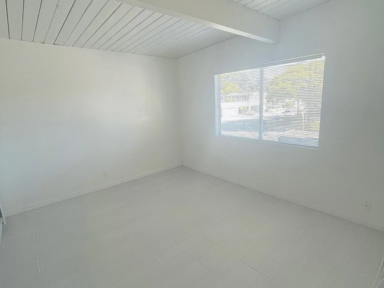 6517 El Greco Rd #4 — Photo 3