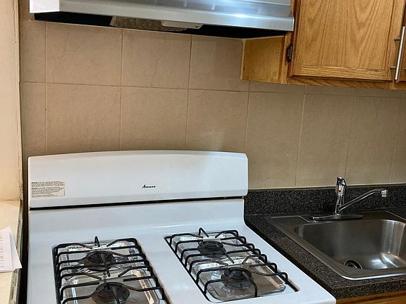 4th image of 8787 171st St APT 3G