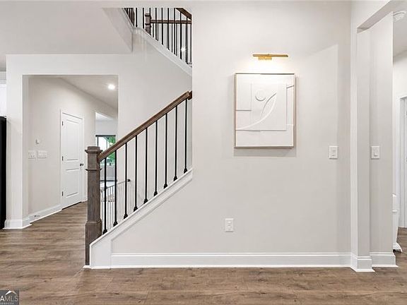 4th image of 339 Broadstone Blvd