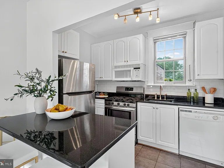 3026 Wisconsin Ave NW #102 — Photo 9