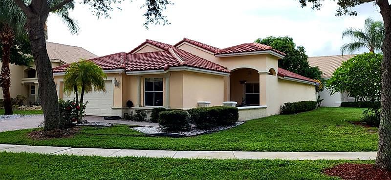 1st image of 5007 Victoria Cir