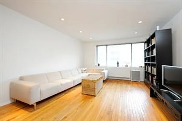 Sold by Douglas Elliman | media 15